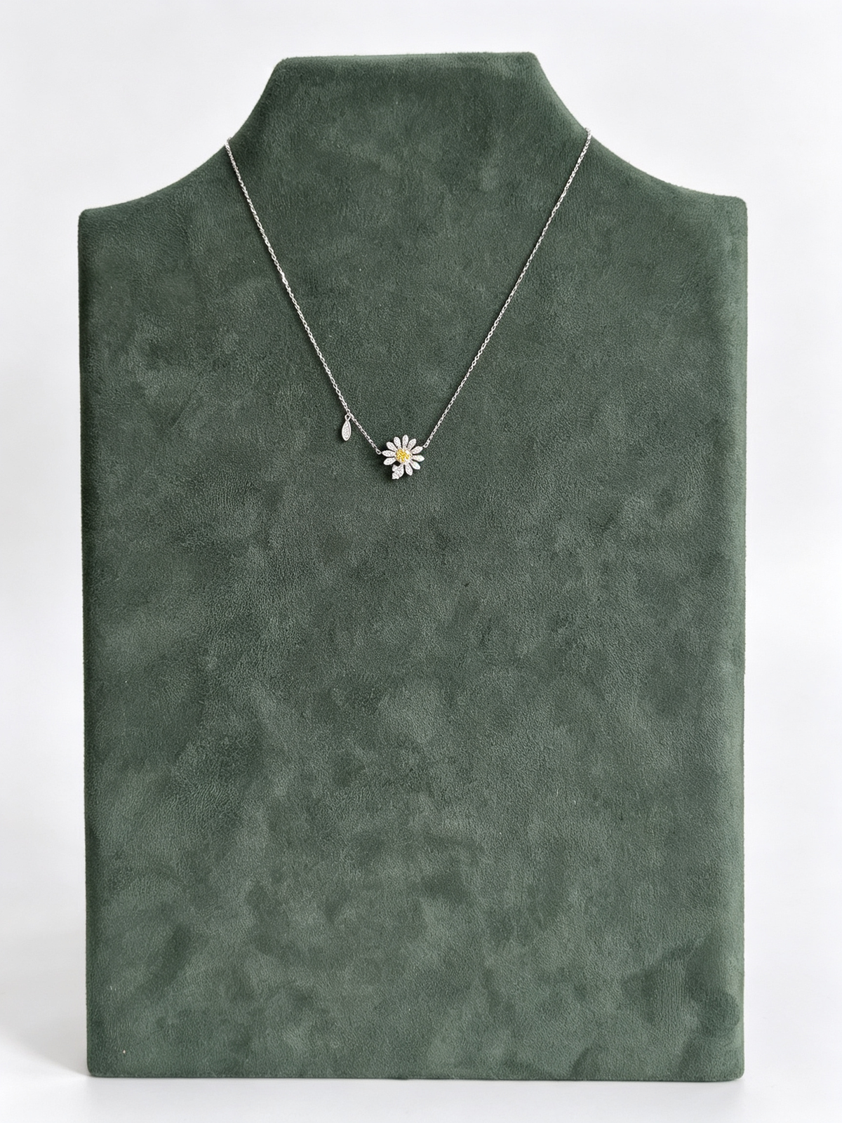 Yellow Moissanite Daisy Necklace in S925 Sterling Silver