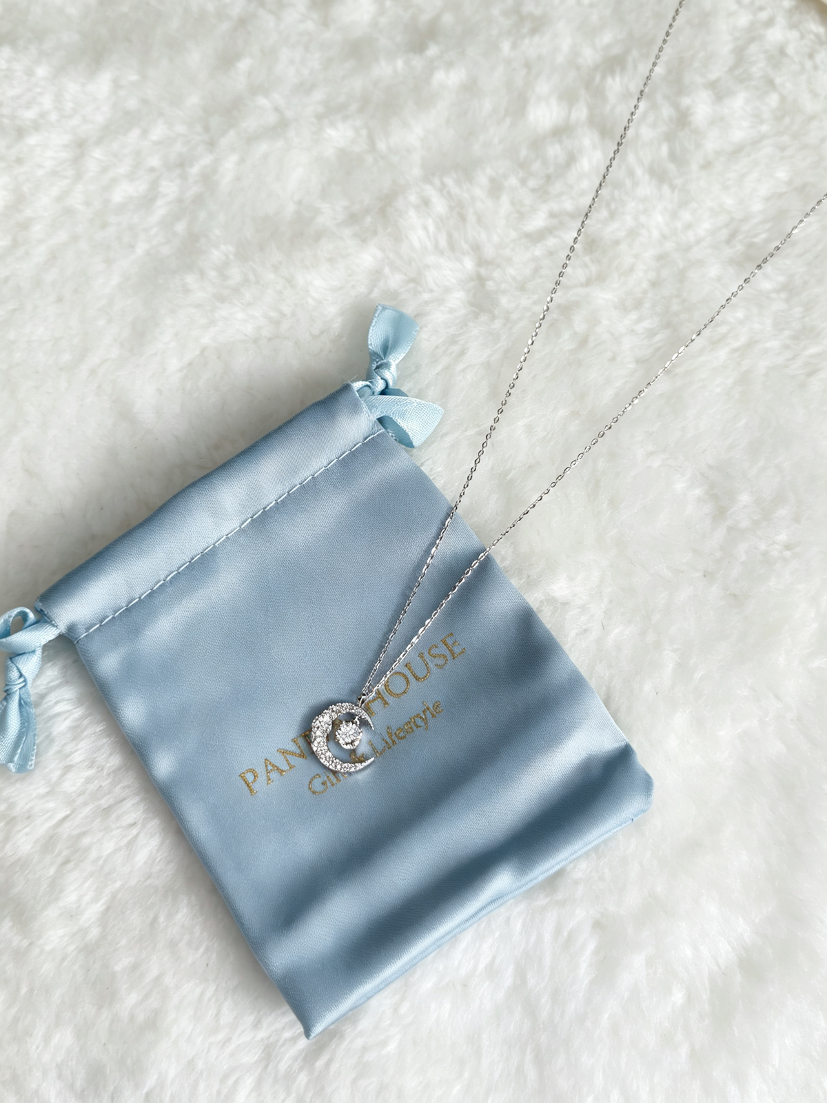 S925 Sterling Silver Moissanite Crescent Moon Necklace