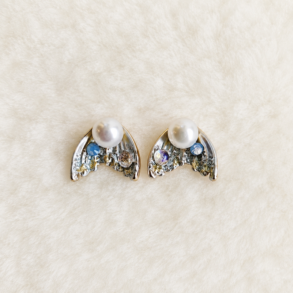 24K Gold Plated Angel Wing Pearl & Blue Crystal Stud Earrings – Panda House