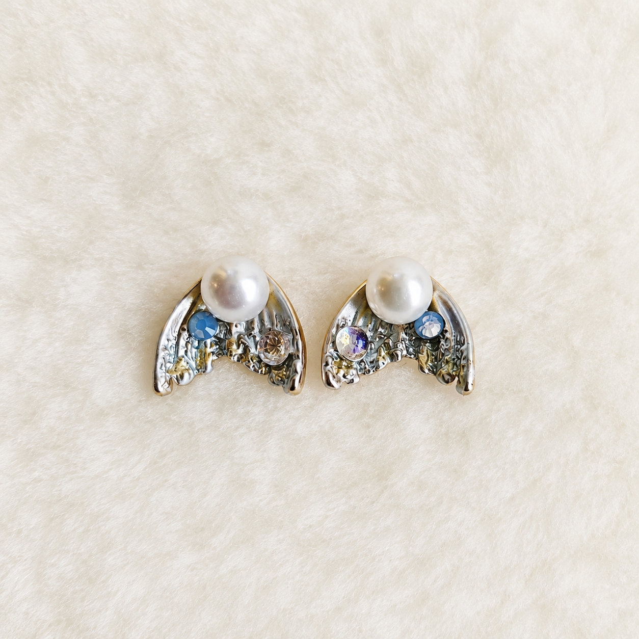 24K Gold Plated Angel Wing Pearl & Blue Crystal Stud Earrings – Panda House