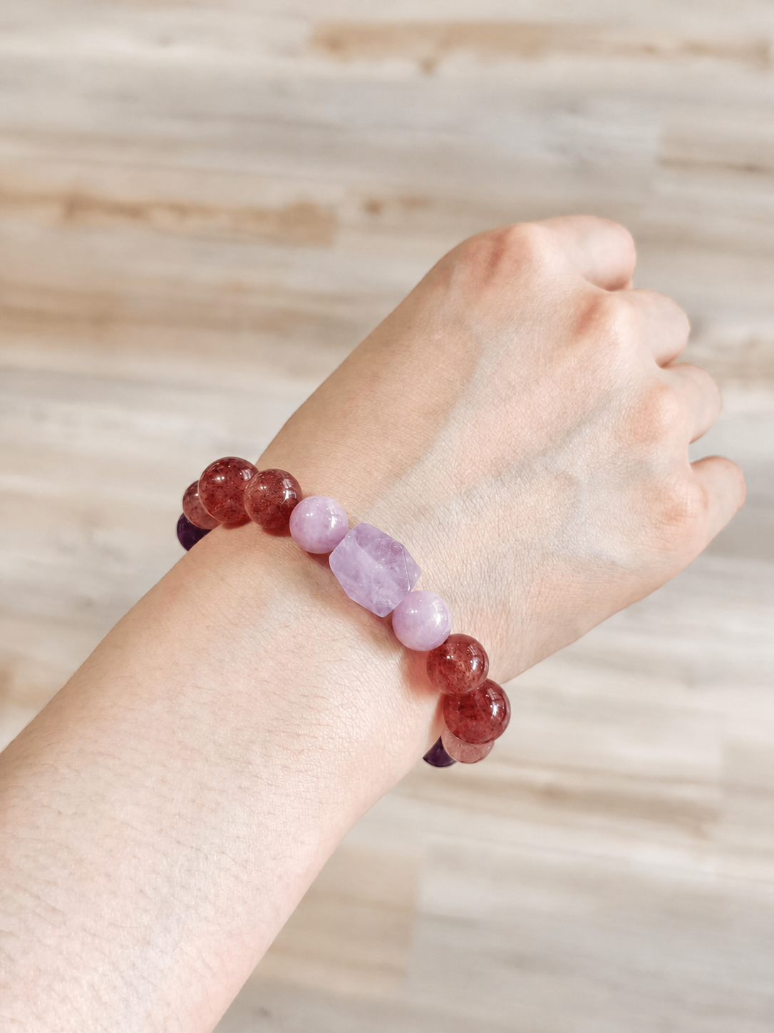 Violet Heart Glow Crystal Bracelet