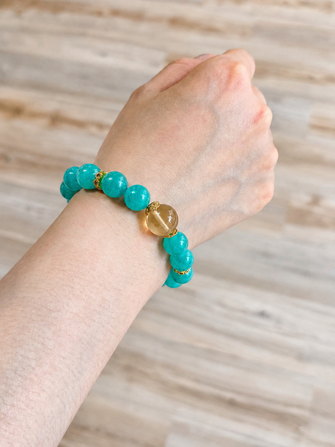 Golden Current Crystal Bracelet