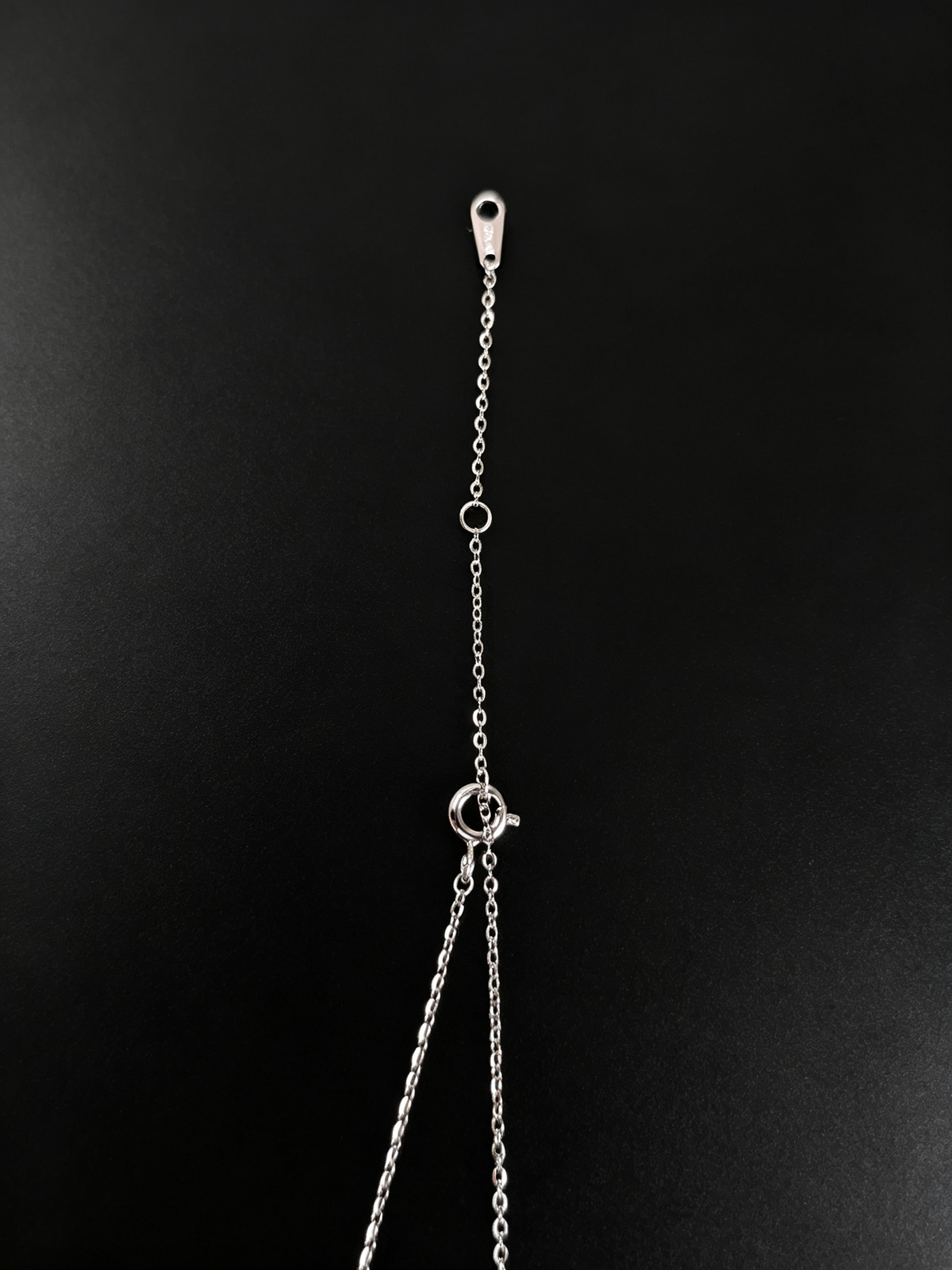 Moissanite & Mother-of-Pearl Four-Leaf Clover Necklace in S925 Sterling Silver
