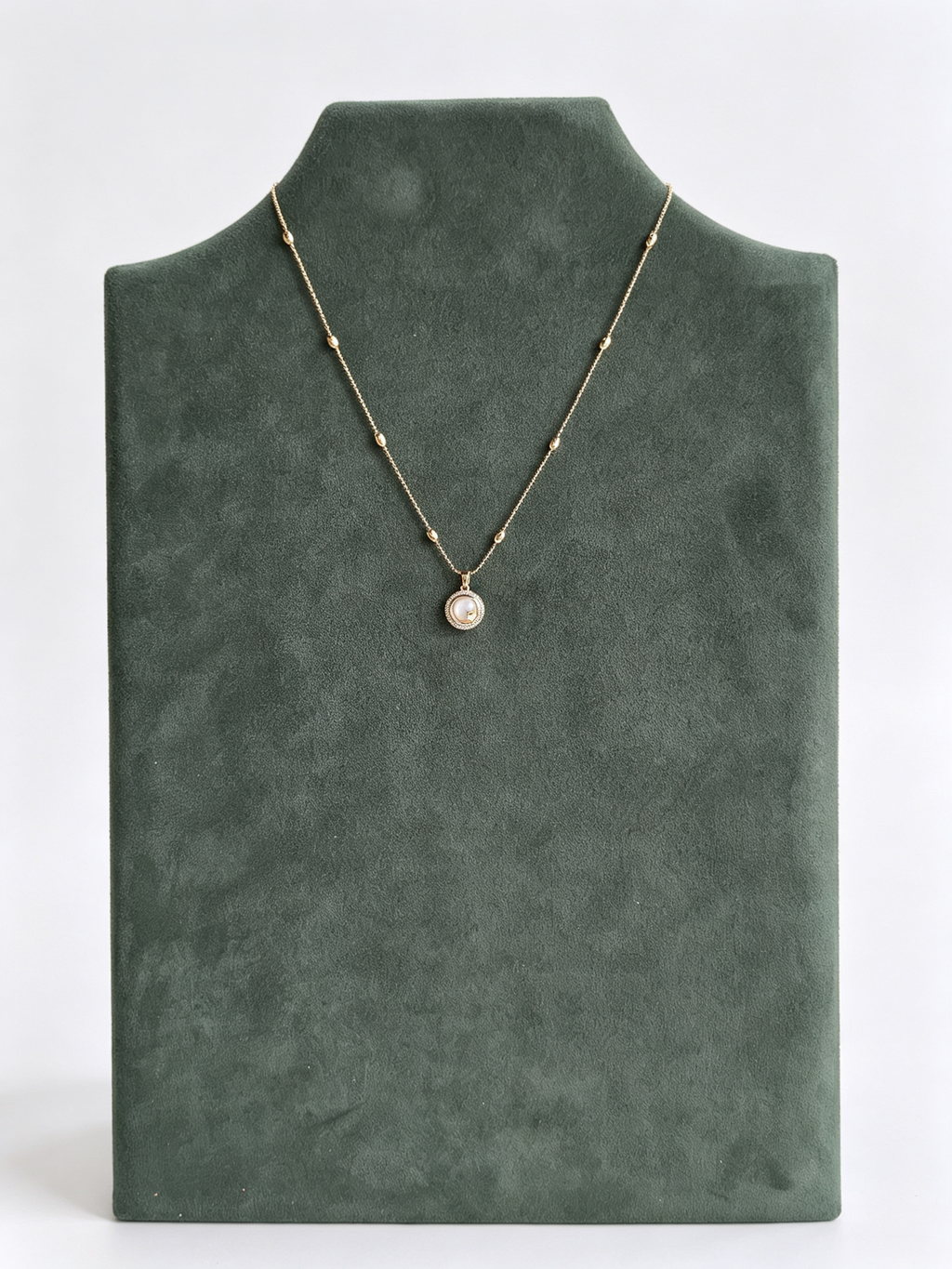 24K Gold-Plated Mother-of-Pearl Round Pendant Necklace