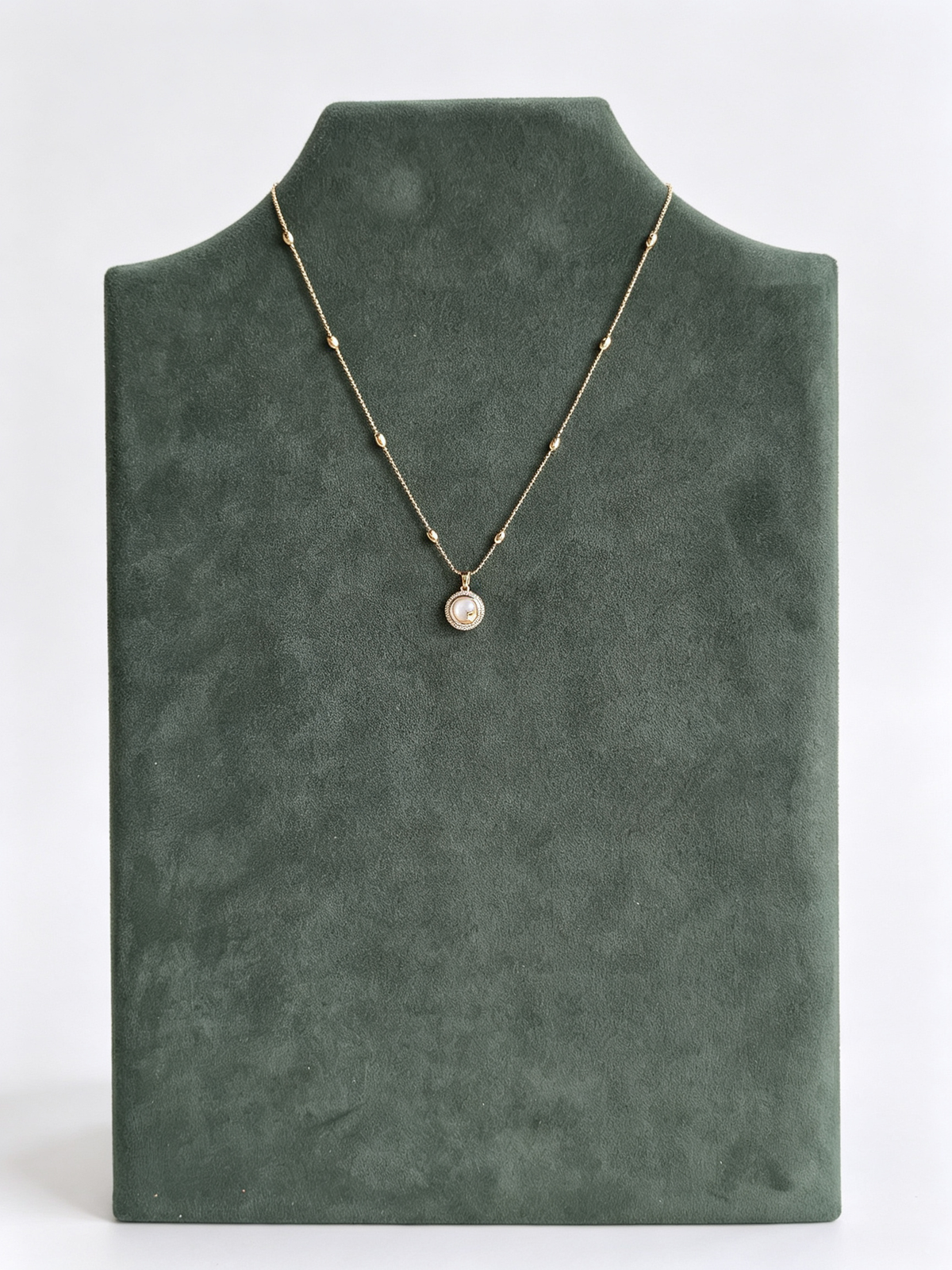 24K Gold-Plated Mother-of-Pearl Round Pendant Necklace