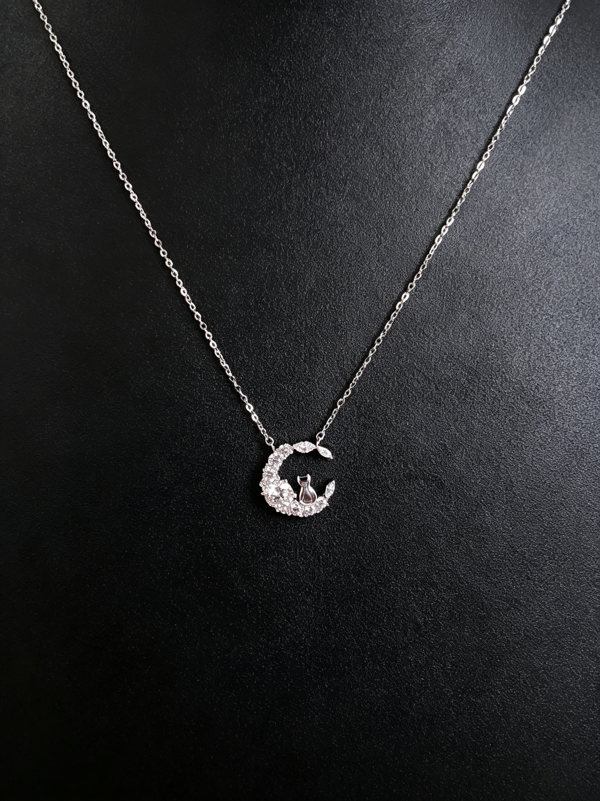 Moonlight Cat Moissanite Necklace in S925 Sterling Silver