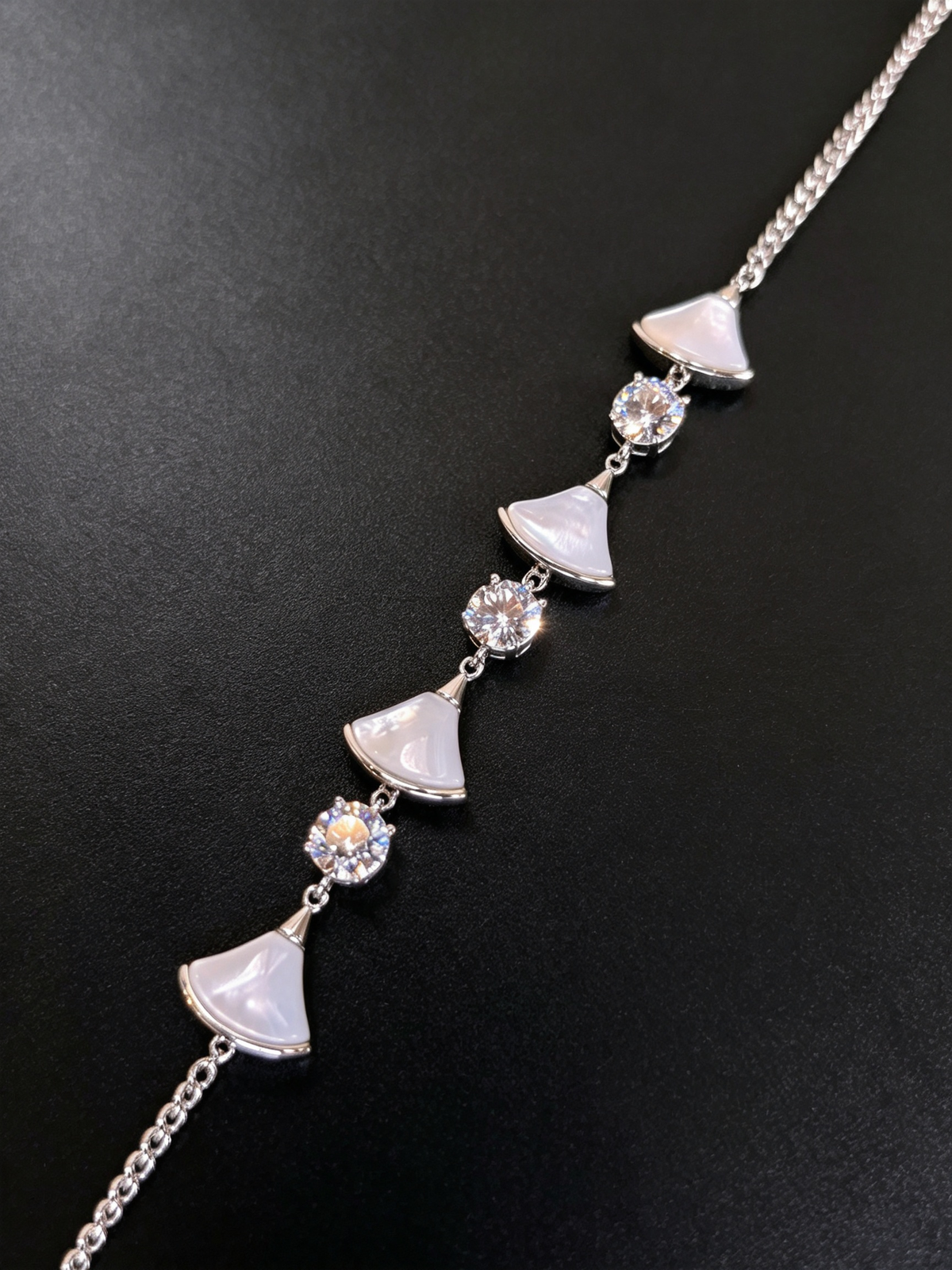 S925 Sterling Silver Moissanite & Mother-of-Pearl Bracelet