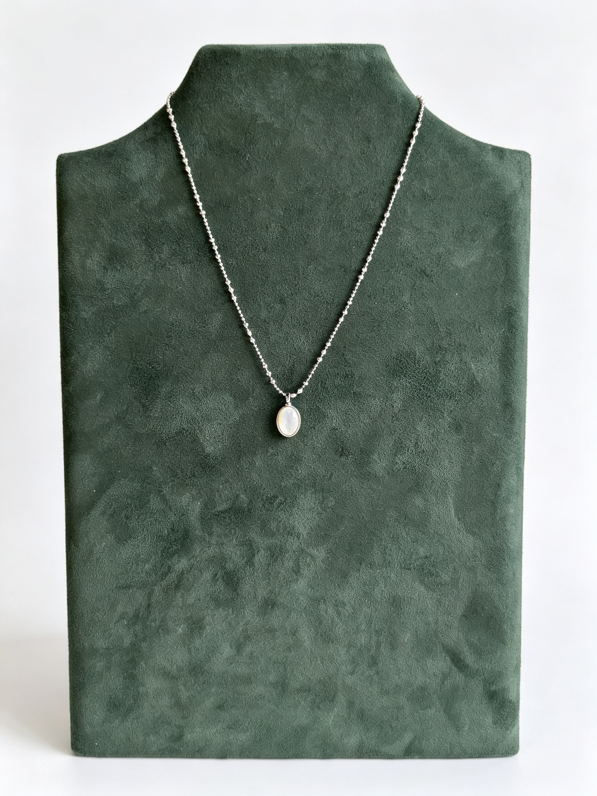 S925 Sterling Silver Natural Mother-of-Pearl Oval Pendant Necklace