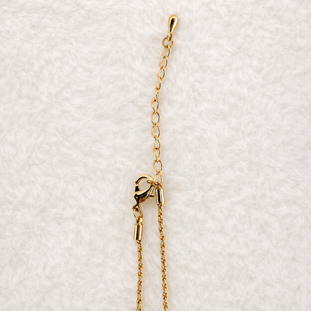 24K Gold Plated Mother of Pearl Rose Victorian Cameo Pendant Rope Chain Necklace