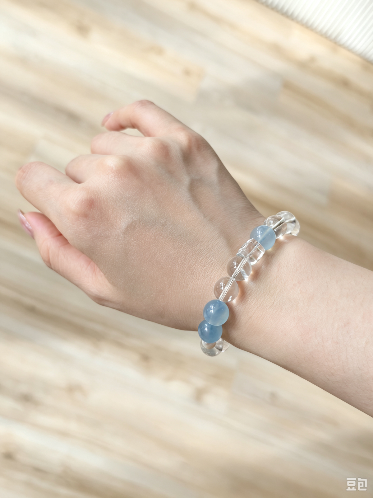 Speak with Clarity Crystal Bracelet