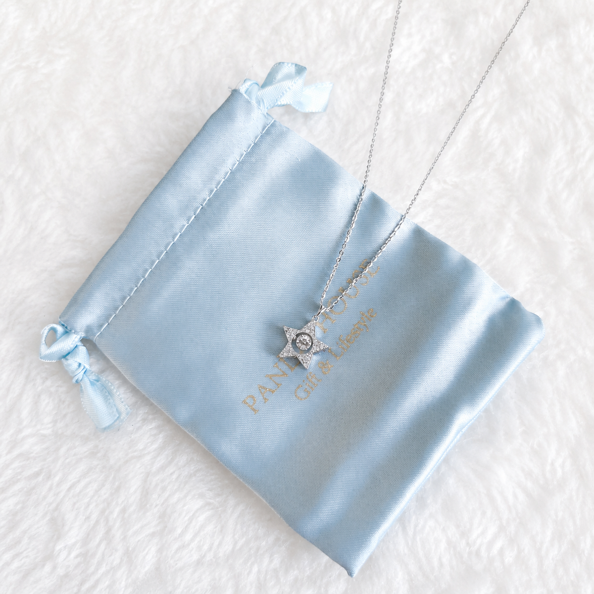 Starlit Motion Dancing Moissanite Star Necklace in S925 Sterling Silver