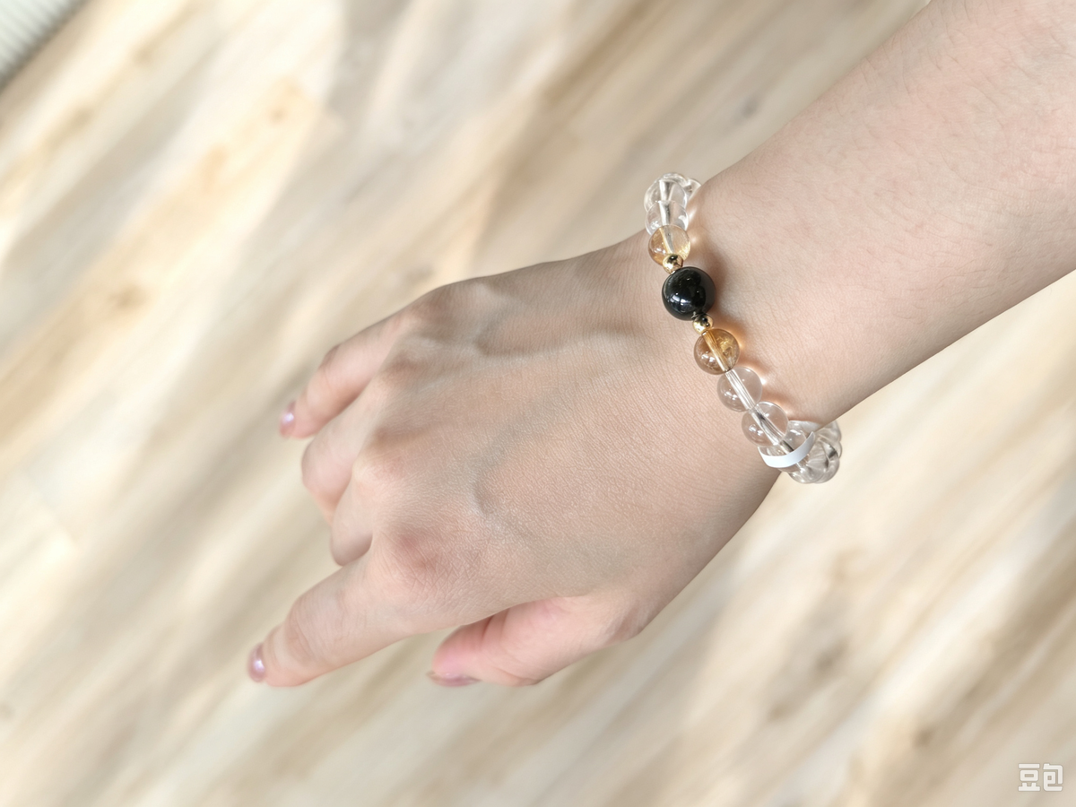 Protect Your Focus Crystal Bracelet