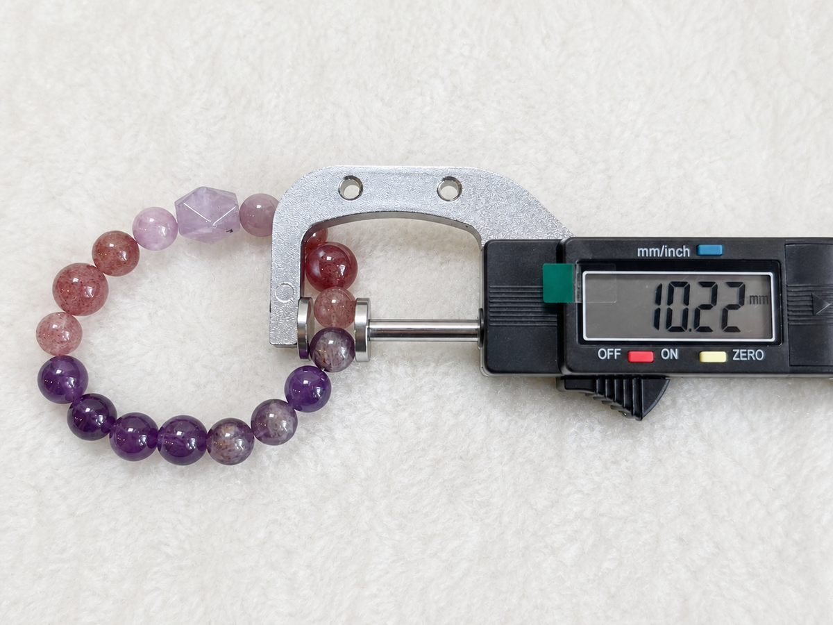 Violet Heart Glow Crystal Bracelet