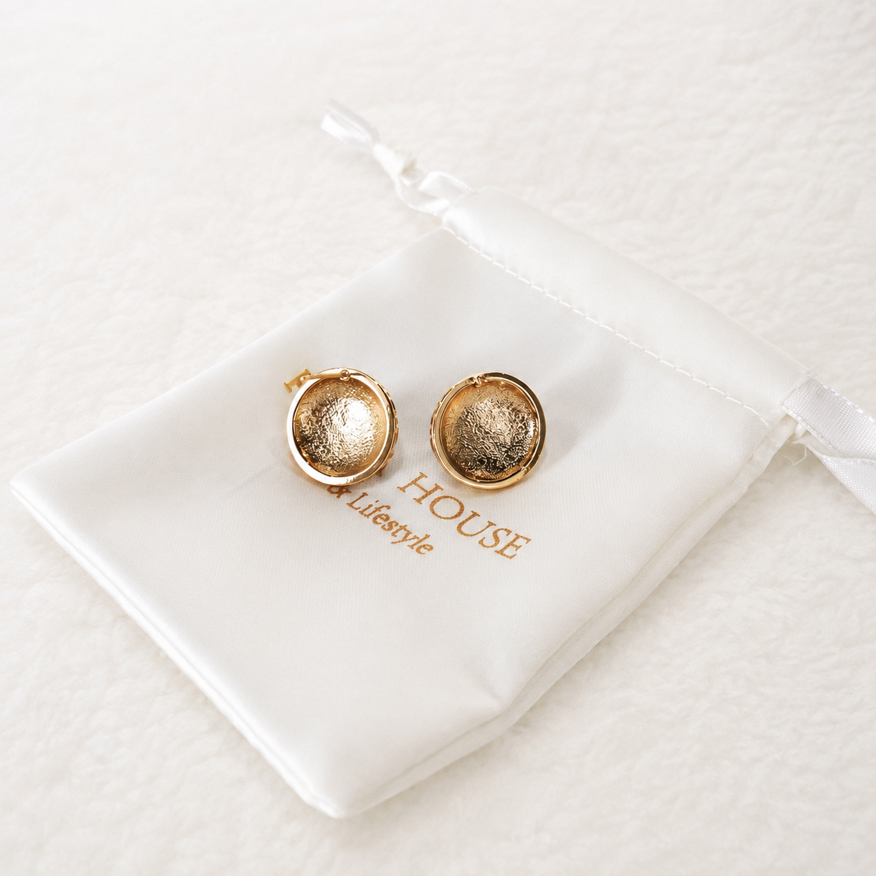24K Gold Plated Botanical Resin Pearl Round Rope Frame Stud Earrings