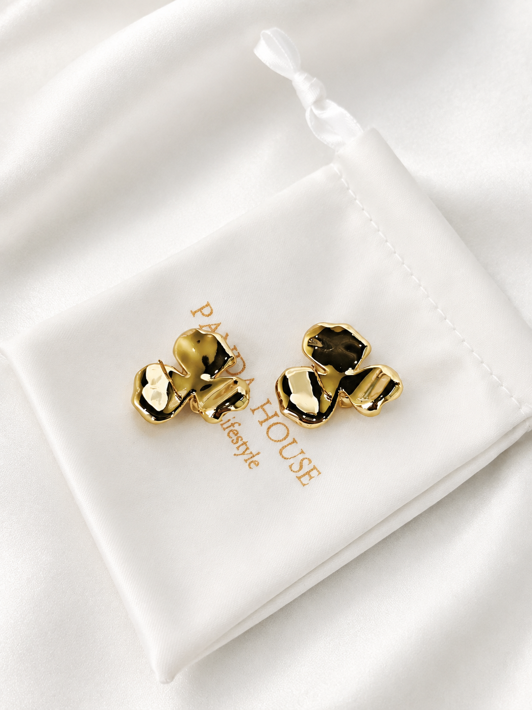 24K Gold Plated Baroque Keshi Pearl Trefoil Flower Stud Earrings – Panda House