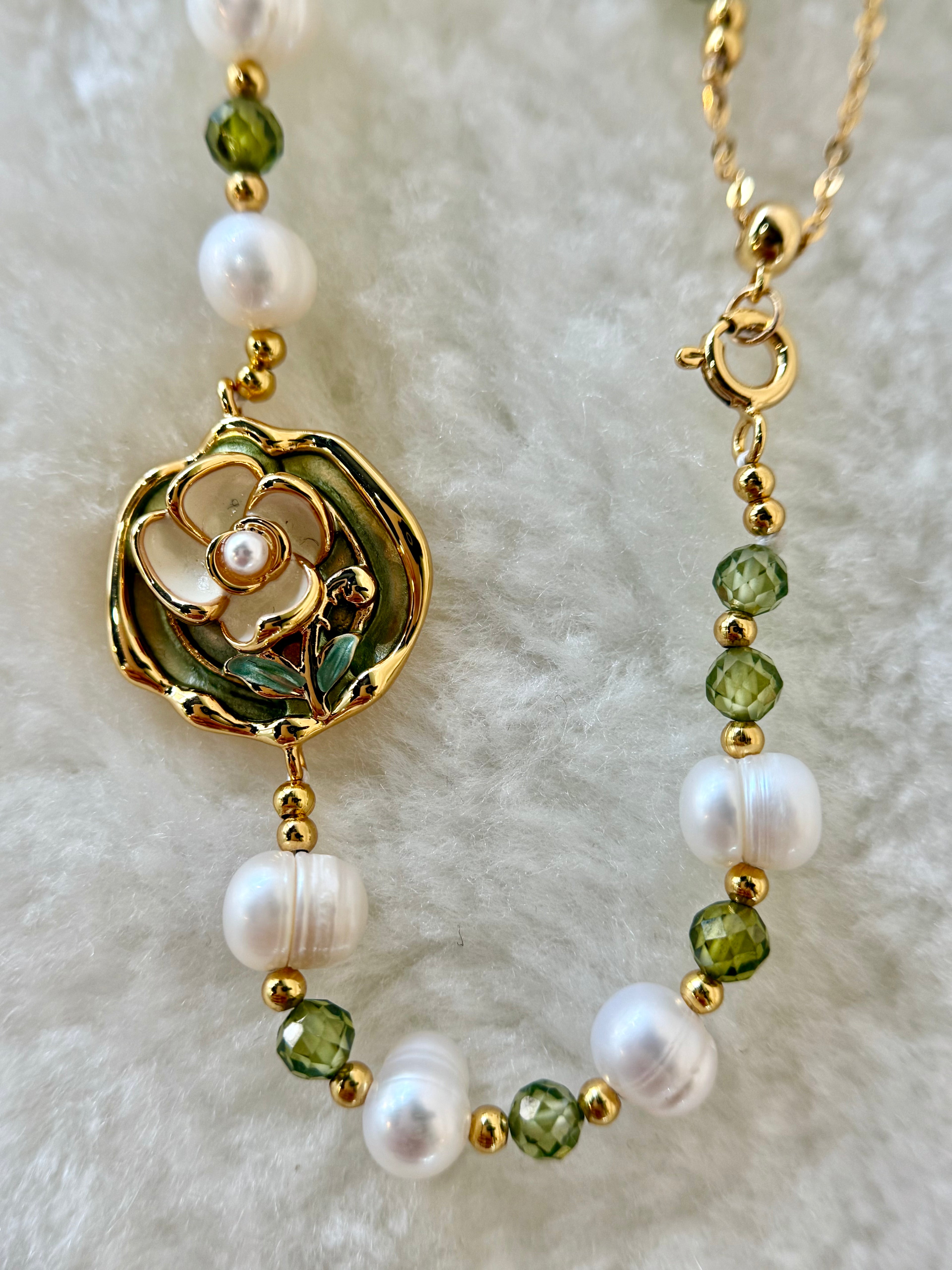 Natural Stone Pearl Bracelet | 24K Gold Plated